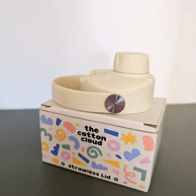 Strawless Lid - passer drikkeflasker fra The Cotton Cloud