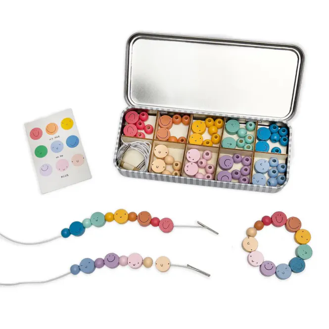 Hovedbilde It's Nice To Be Nice Bracelet Beading Kit / Cotton Twist