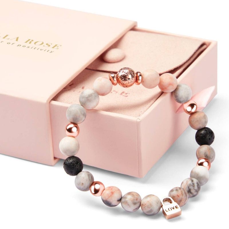 Diffuserarmbånd med krystaller i gaveeske - rosa sebrajaspis og Love-charm, Scilla Rose